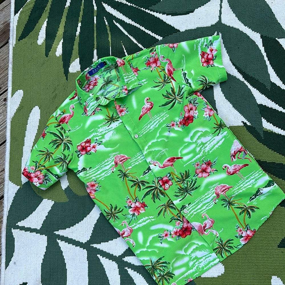 Boys Size Large Flamingo Tropical Print button down shirt